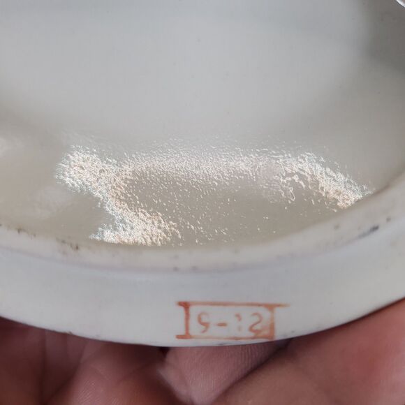 Toyo Enameled Ceramic Trinket Box 4.5" Floral Gold Gilt Japan - Picture 9 of 12